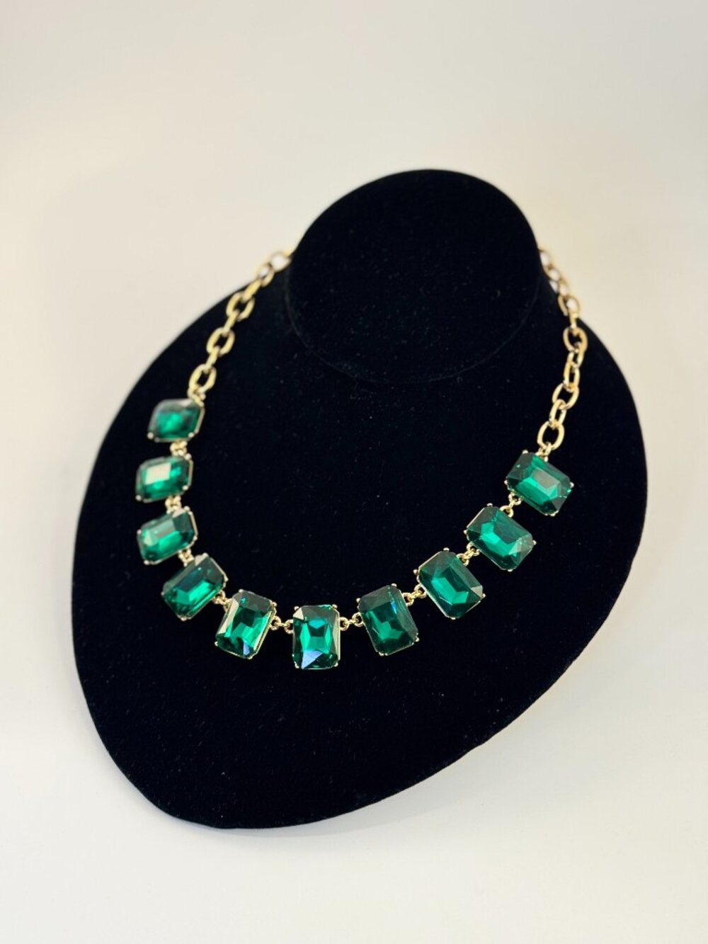 J.Crew Emerald Green Crystal Emerald Cut Collar Statement Necklace Gold